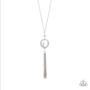 Long pearly white necklace